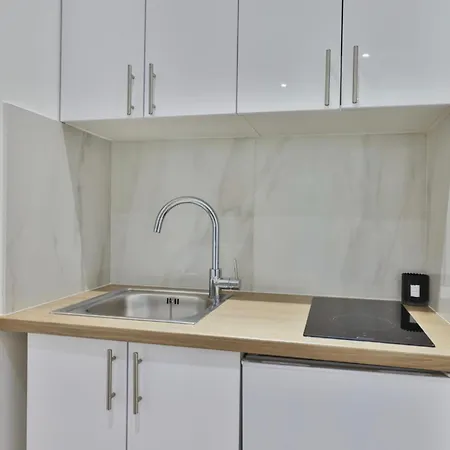 Comfortable Near The Center Of Apartmán *